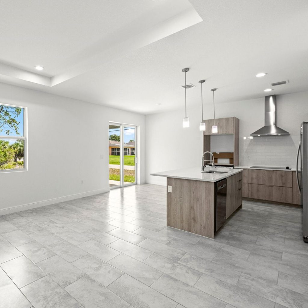 3300 SW 42nd St, Lehigh Acres, FL 33976 invest in florida